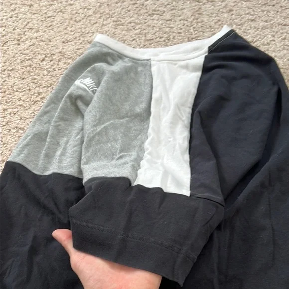 Nike Men's Colorblock Gray and Black Shirt - Picture 7 of 7